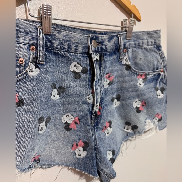 Disney Aeropostale Mickey & Friends Women's Denim Cut Off Shorts 10 Blue - Picture 4 of 10